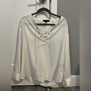 Sanctuary long sleeve lace up front  creme Blouse